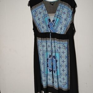 Enfocus studio women's  sleeveless dress. V-neck. Size 16